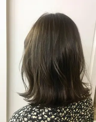 ミディアム カラー 清水 早織のヘアスタイル