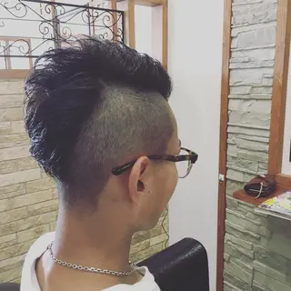 ショート メンズ 山岡 秀規のヘアスタイル