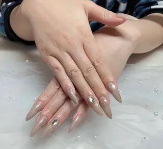 ネイル KARI ネイルサロンのネイルデザイン