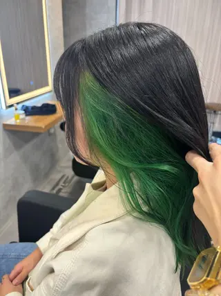 ロング カラー パーマ ヘアアレンジ 透明感ブリーチカラー 🌈TOMOHIROのヘアスタイル
