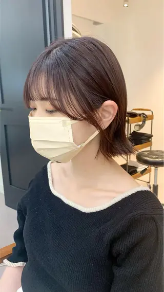 ミディアム カラー パーマ ヘアアレンジ メンズ キッズ ネイル マツエク・マツパ アイブロウ レイヤーカット／顔周 りカット/縮毛矯正のヘアスタイル