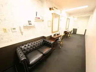 株式会社GRAND LINEのマツエク・マツパデザイン