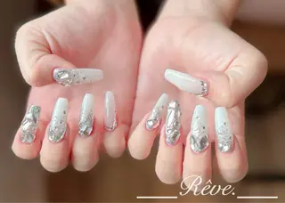 ネイル Reve. 黒澤のネイルデザイン