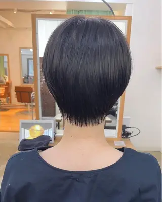 ショート ショートヘア、ボブ こやさん　コヤマのヘアスタイル