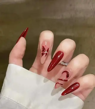 セミロング ユ ズのネイルデザイン