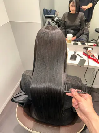 ロング 美髪特化✨ 伊織✨縮毛矯正✨のヘアスタイル