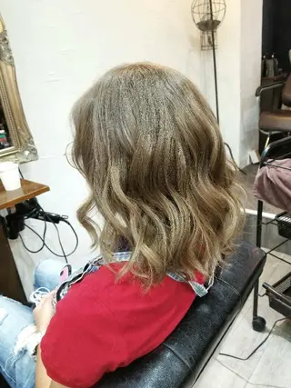 ミディアム カラー bathair  所属・bathair 持田侑祐のヘアスタイル