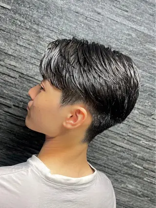 ミディアム まえひら じおんのヘアスタイル