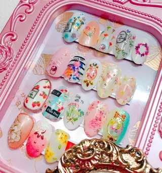 ネイル CROWN プライベートサロンのネイルデザイン