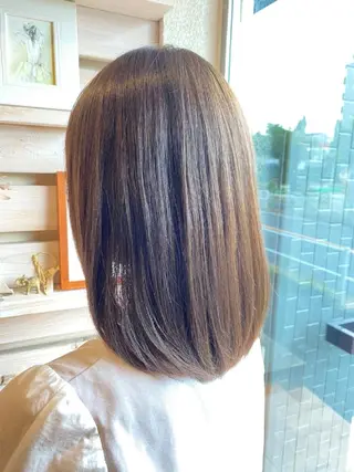 ミディアム カラー な ほのヘアスタイル