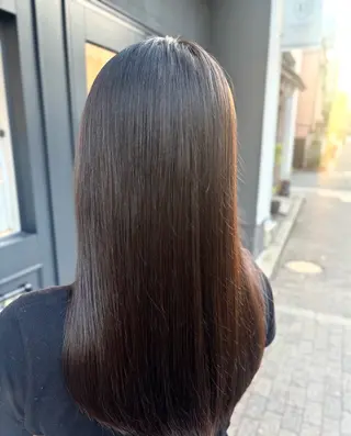 セミロング 酸性ストレート✨ 艶カラー✨谷口倭子のヘアスタイル