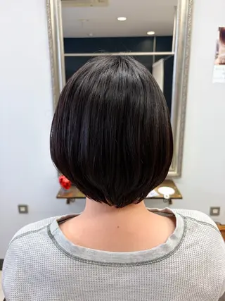 ショート カラー 産休の為お休みです! 小島凜のヘアスタイル
