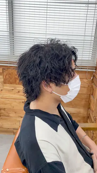 ミディアム パーマ メンズ かんばら りょーいのヘアスタイル