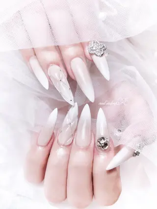 ネイル nailsalon R’のネイルデザイン