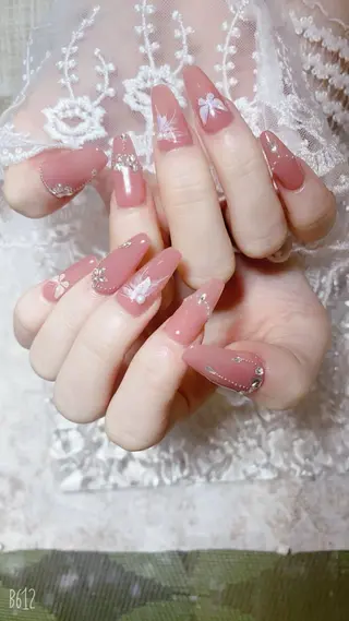 ネイル liora nail yzのネイルデザイン
