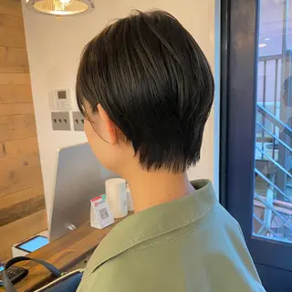 ショート 丸岡 美穂のヘアスタイル