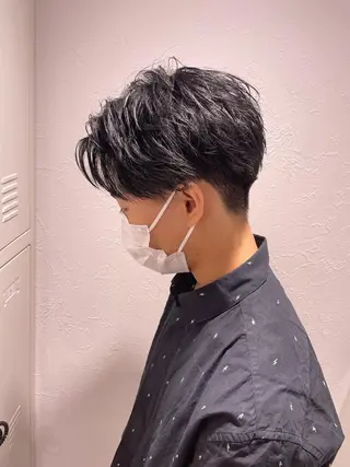 ショート カラー パーマ ヘアアレンジ メンズ キッズ ネイル マツエク・マツパ スパイキー/フェザー /波巻き/かいとのヘアスタイル