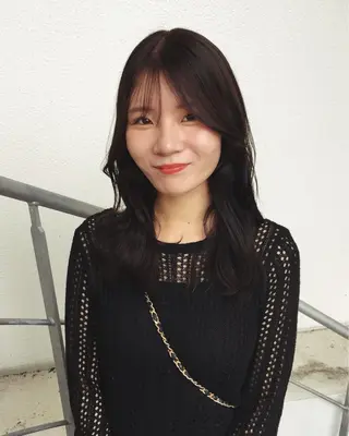 ロング 小長谷 夕菜のヘアスタイル