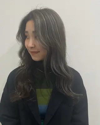 ロング オリーブベージュ/シ ョートボブたまき🧡のヘアスタイル