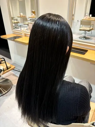 ロング カラー 江副 朱星のヘアスタイル