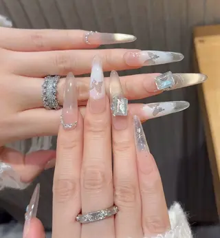 ネイル D-BEAUTY Nailsalonのネイルデザイン