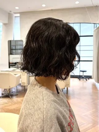 ショート パーマ サエ/ レイヤー/パーマのヘアスタイル