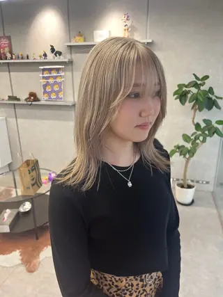 ミディアム カラー Abe yuyaのヘアスタイル