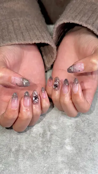 ネイル shino🌟 痛ネイルのネイルデザイン