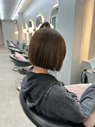 ミディアム レイヤー/艶髪 縮毛矯正🌱 赤石のヘアスタイル