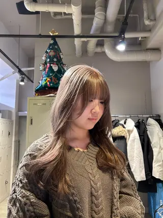 カラー 透明感ベージュ🤎 ナチュラルレイヤーのヘアスタイル