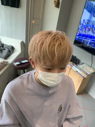 ショート カラー メンズ 【扱いやすいパーマ】 眞鍋拓己のヘアスタイル