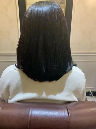 ミディアム 粟田 めぐみのヘアスタイル