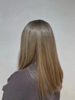 ロング カラー azule 草加所属・山川 大翔のヘアスタイル