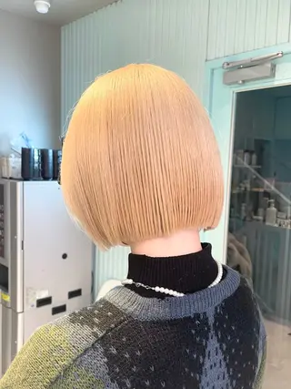 ショート カラー 【美髪矯正/絹髪】 🎀hinano🎀のヘアスタイル