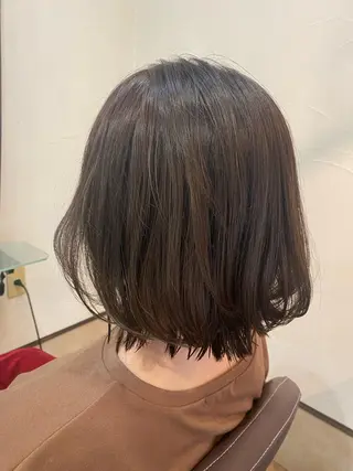 ミディアム カラー サプリームヘア 飯田みち瑠のヘアスタイル