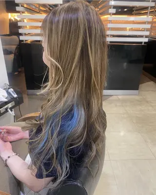 ロング カラー ヘアアレンジ 烏山 達也のヘアスタイル