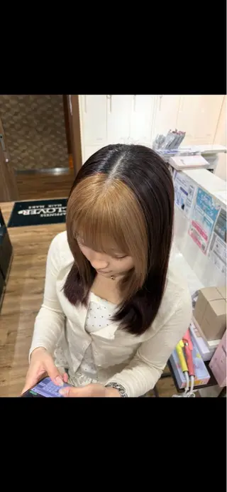 セミロング ❤️‍🔥ベージュカ ラー❤️‍🔥まゆかのヘアスタイル