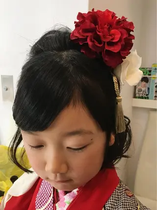 ミディアム ヘアアレンジ キッズ 髪質改善× 白髪ぼかし溝江のヘアスタイル