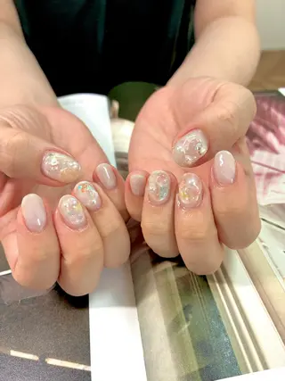 ミディアム ist. （ｲｽﾄ）のネイルデザイン