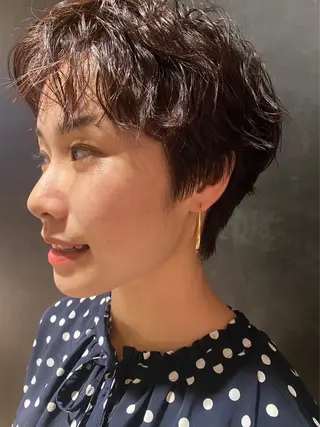 ショート パーマ アシカガ ヨウコのヘアスタイル