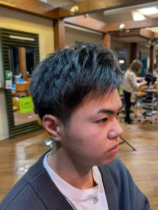 ショート メンズ 本田 圭輔のヘアスタイル