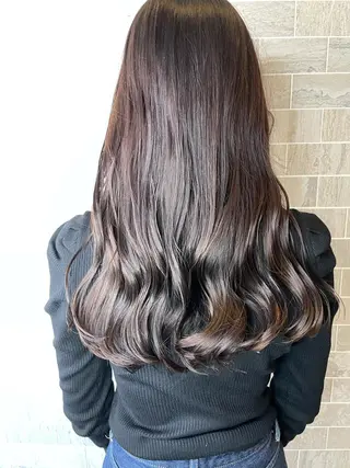 セミロング ブリーチ毛矯正.髪質 改善.髪にドラマをのヘアスタイル