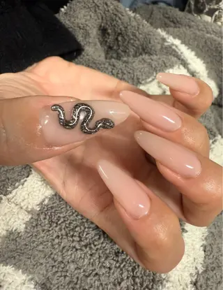 ネイル OneOAK所属・石田 千尋のネイルデザイン