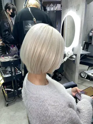 ショート カラー 🌹ブリーチ/ボブ/ レイヤー渋谷🌹のヘアスタイル