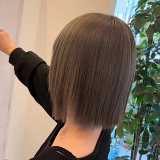 ミディアム カラー 佐藤 優里のヘアスタイル