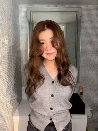 ロング カラー ヘアアレンジ ニュアンスカラー🧶 nanacoのヘアスタイル