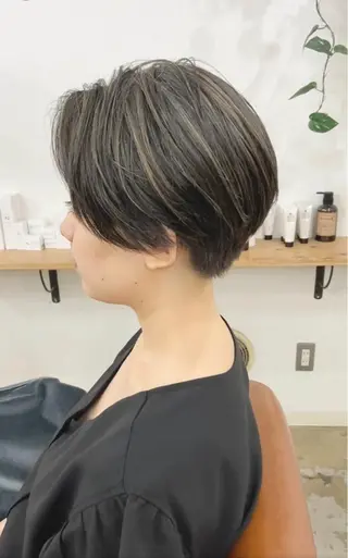 ショート カラー ショートヘア、ボブ こやさん　コヤマのヘアスタイル
