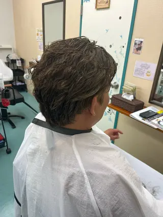 パーマ メンズ 外山 理都子のエステ・リラクイメージ