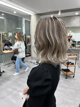 ミディアム カラー 艶髪✨ブリーチ職人 井手正康のヘアスタイル