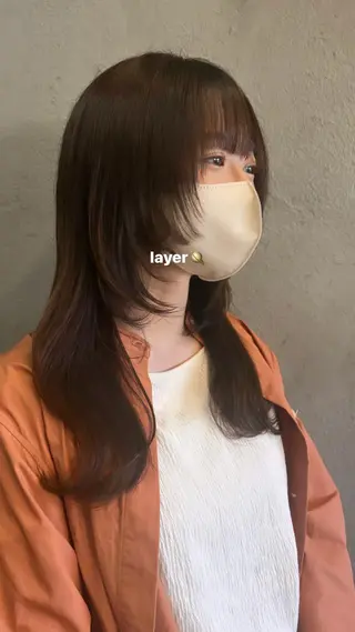 ロング 目黒 彩花のヘアスタイル